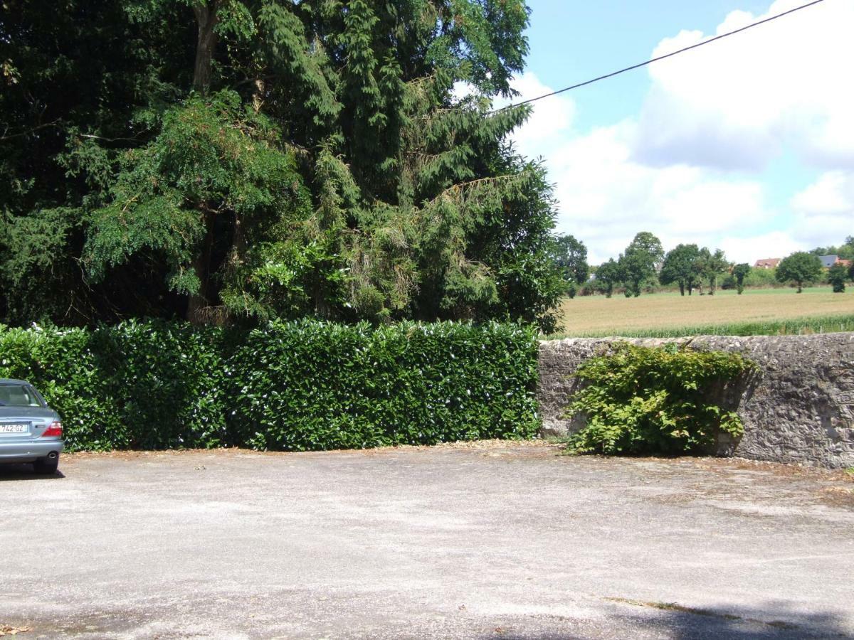 Apartamento Le Glycine A Manoir Sainte Cecile Juvigny-Val-d'Andaine Exterior foto
